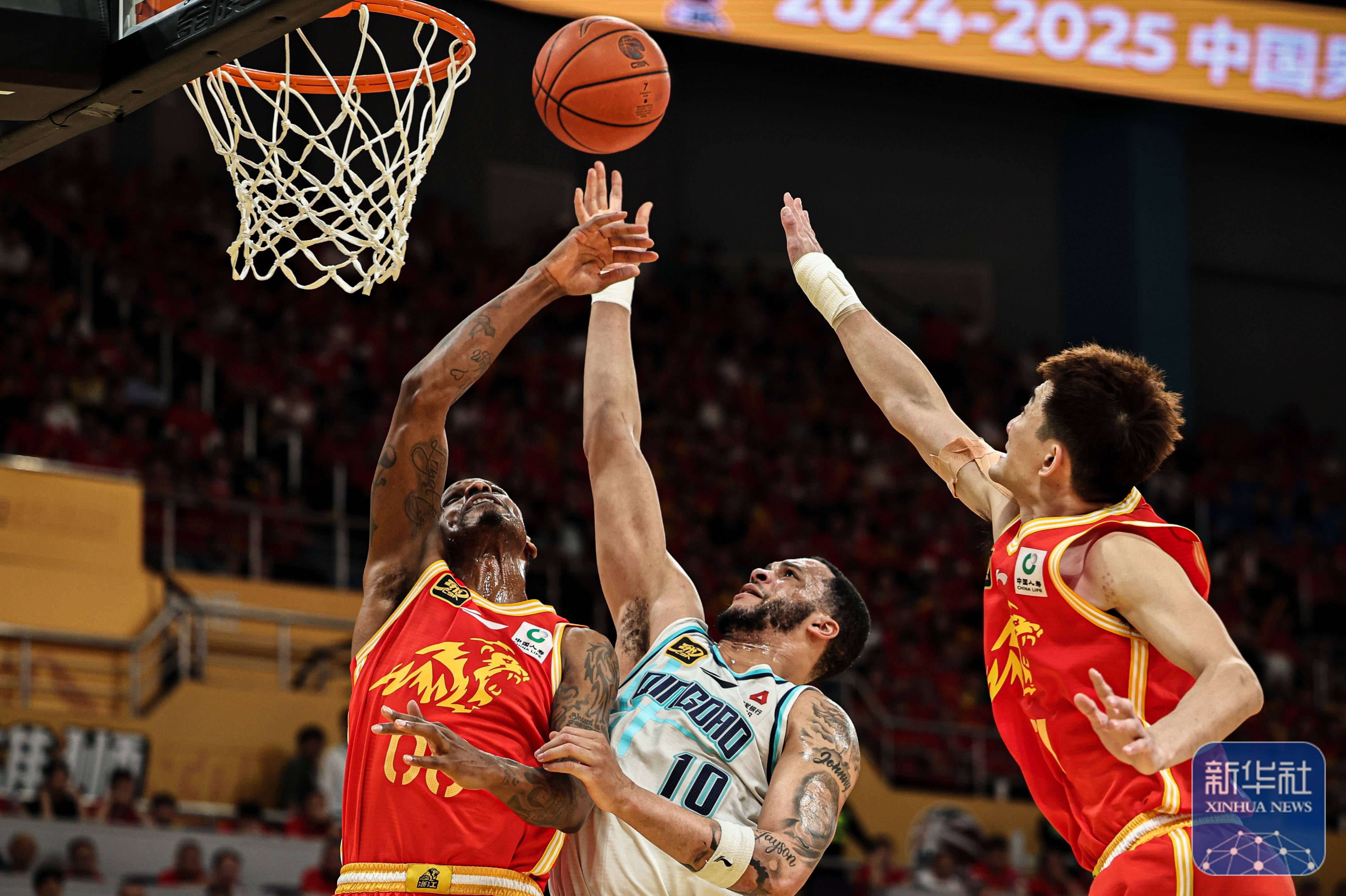 浙江队客场获胜，实现逆转胜