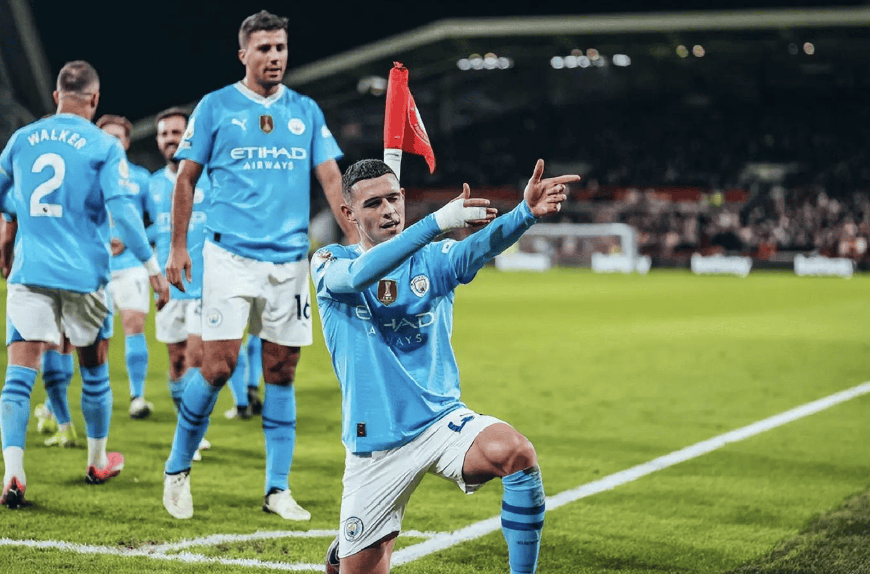 关于曼城主场轻松取胜,领先优势扩大的信息 关于曼城主场轻松取胜,领先优势扩大的信息