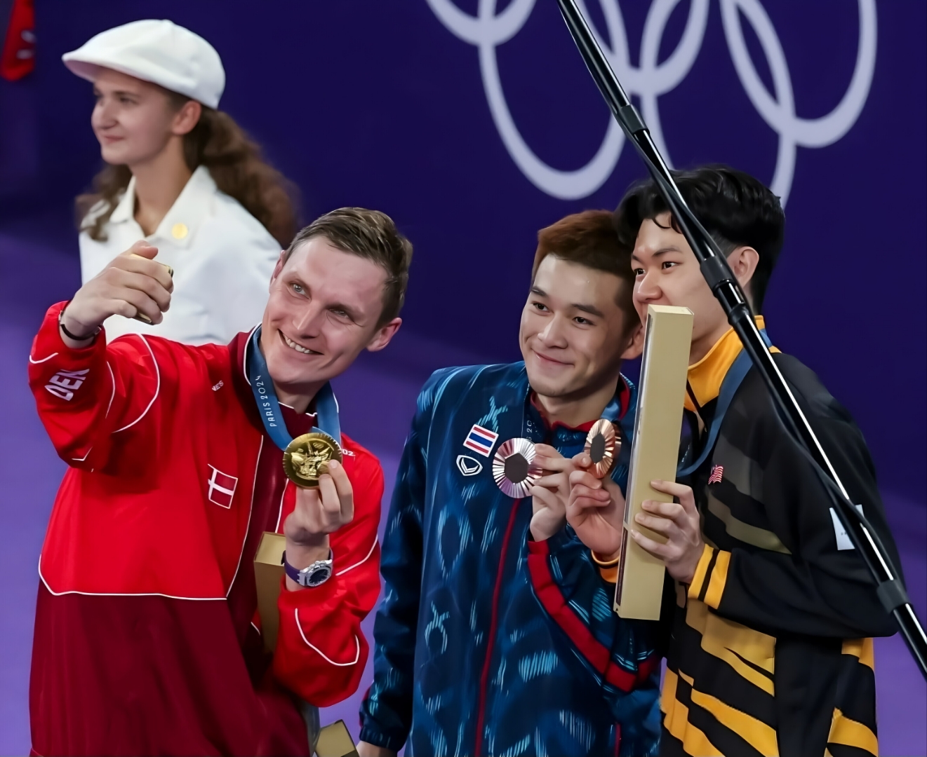 包含泰国队力克印度队，安赛龙惊艳四座的词条